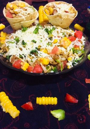 A picture of Sweet corn cheese bhel.
