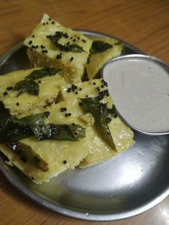 मारवाड़ी ढोकला (Marwadi dhokla recipe in HIndi) रेसिपी मुख्य फोटो