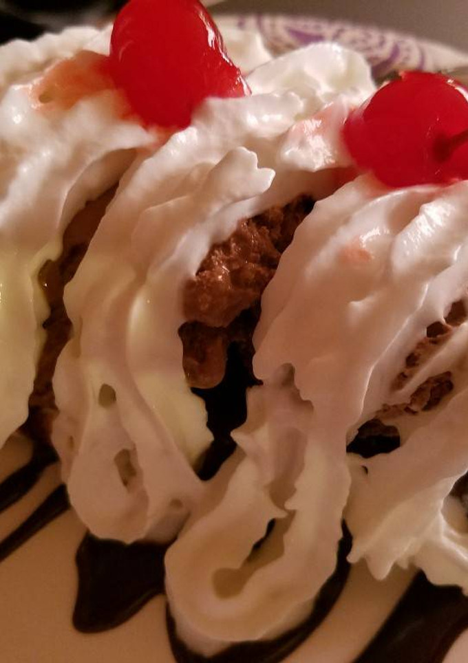 A picture of Individual ice cream cakes.