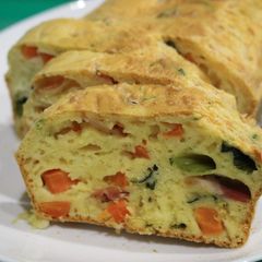 A picture of Cake Salé: Bacon & Spinach.
