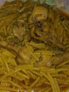 Una foto de Fideos a la cazuela con conejo😁