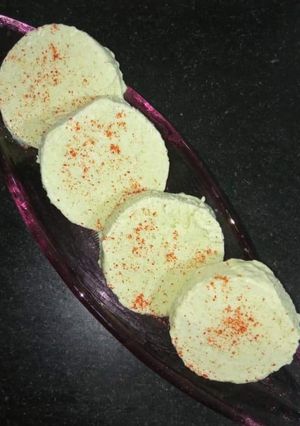 A picture of Guava ice cream thodi spicy thodi sweet.