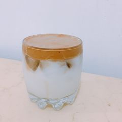 A picture of Dalgona Coffee (400times coffee).