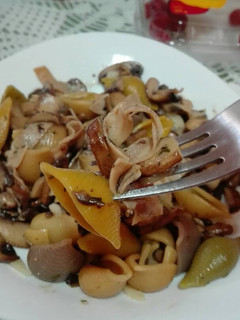 Una foto de Pasta con Champiñones y Pavo