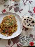 Desayuno saludable : tortilla de verduras y avena con arándanos