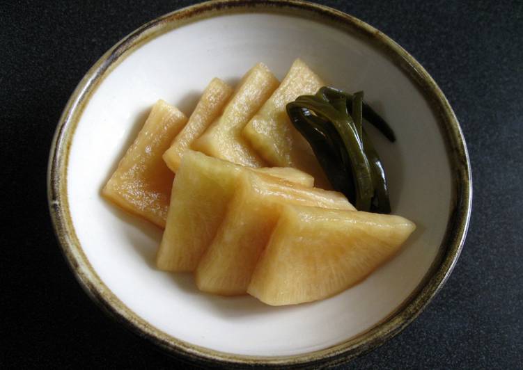 Step-by-Step Guide to Make Any-night-of-the-week Soy Sauce Pickled Daikon