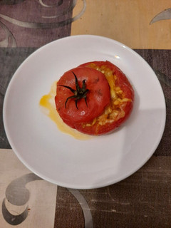 Una foto de Tomates rellenos al horno