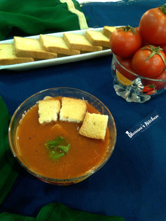 ટોમેટો સૂપ (Tomato Soup Recipe In Gujarati) રેસીપી મુખ્ય ફોટો