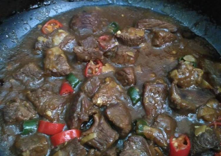 Daging sapi lada hitam