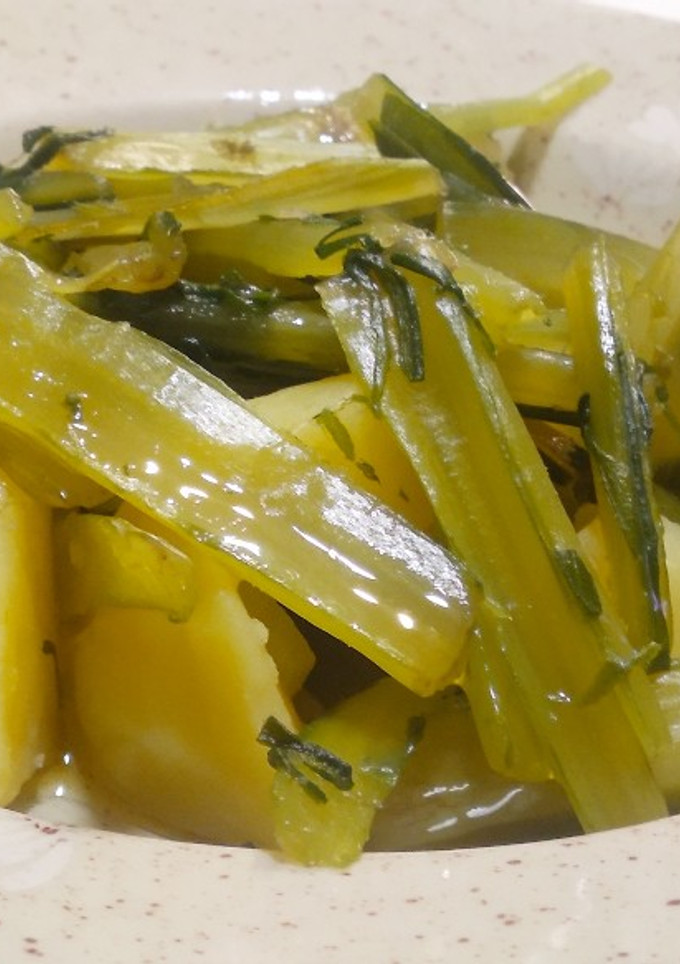 Una foto de Borraja con patatas