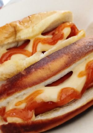 Foto resep Hot Dog Praktis (Bisa untuk sarapan anak sebelum daring) 😁