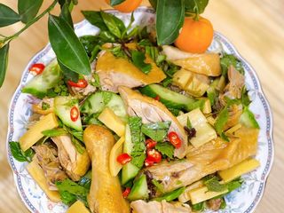 Gà trộn măng cay