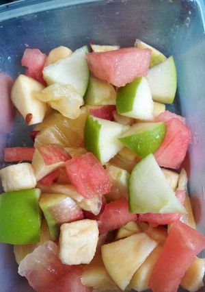 A picture of Fruit Salad.