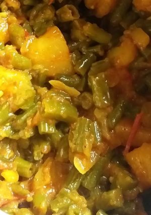 A picture of Cluster beans veg.