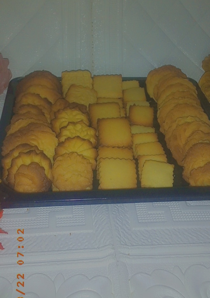 A picture of Butter cookies.