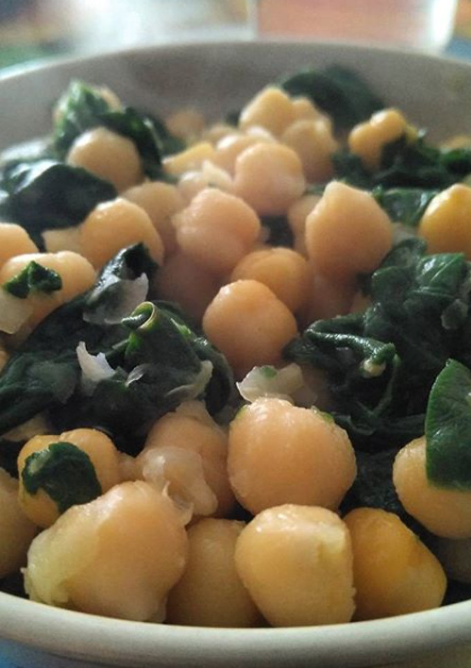 Una foto de Espinacas con garbanzos
