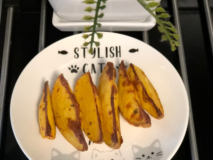 Resep: Roasted potato wedges (kentang wedges panggang oven) Enak Terbaru