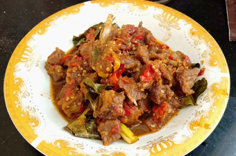 Resep Daging sapi oseng mercon Bunda Pasti Bisa