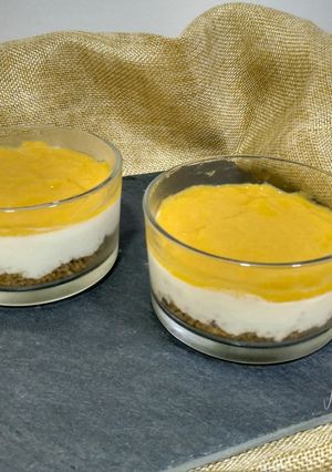 Una foto de Tarta de queso con mango
