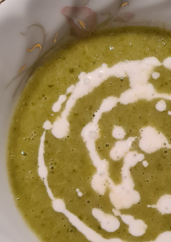 A picture of Parsnip and Kale Soup with Yogurt Sauce.