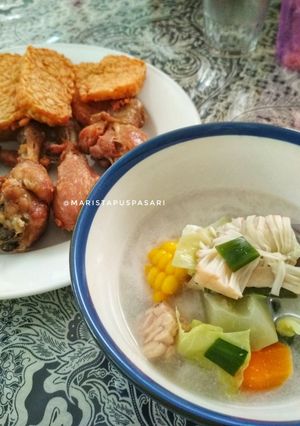 Foto resep Sayur lodeh dan ayam + tempe goreng