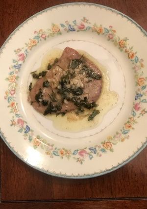 Una foto de Sofrito, filetes estilo griego