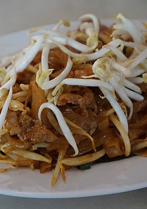 รูปของ ผัดหมี่โคราช