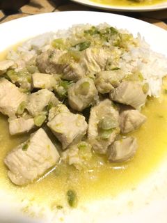 A picture of Chicken in orange sauce.