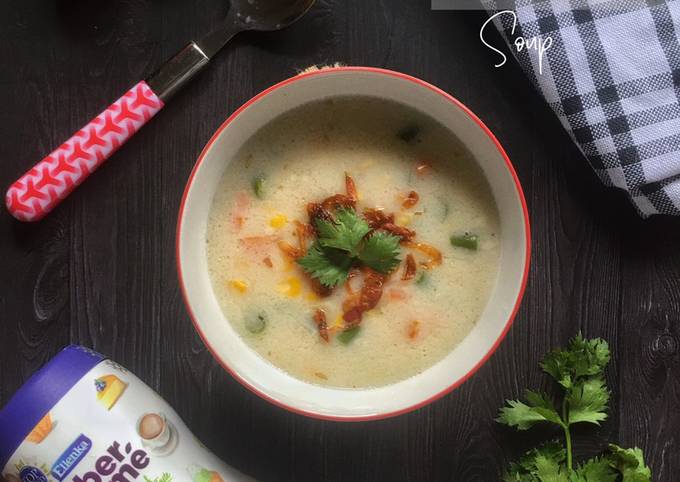 Langkah Mudah untuk Menyiapkan Frozen Vegetables Soup (Fiber Creme), Lezat