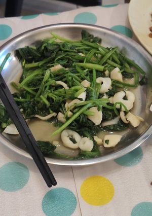 菠菜炒小卷 的食譜成品照片