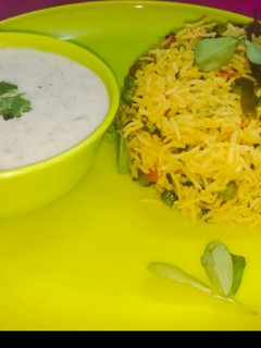 A picture of Methi mutter pulao.
