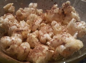 Una foto de Pochoclos o palomitas(de arroz) con miel y canela.(saludables)