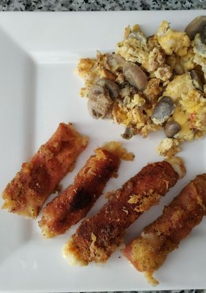 Foto principal de Revuelto de champiñones y flamenquines