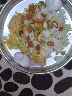 વેજ પુલાવ (Veg. Pulao Recipe In Gujarati) રેસીપી મુખ્ય ફોટો