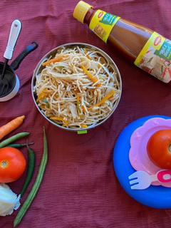 வெஜ் நூடுல்ஸ் (Veg noodles recipe in tamil) செய்முறை முக்கிய புகைப்படம்