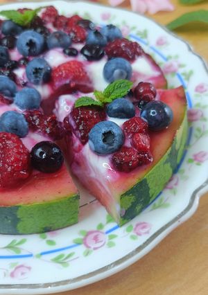 Une photo de 🍉Tarte Fraîcheur Pastèque Fruits Rouges