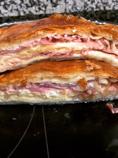 Una foto de Tarta de jamón y queso