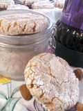 Galletas de almendra y licor de grosella