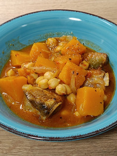 Una foto de Calabaza con costillas y garbanzos