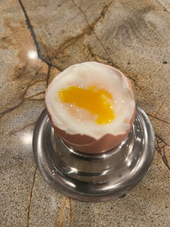A picture of Soft boiled egg.