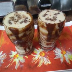 A picture of Chickoo shake recipe.