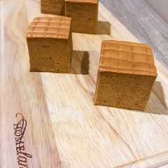 A picture of Mocca Ogura Cake.