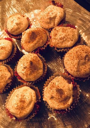Una foto de Cupcakes de plátano y canela 🧁🍌