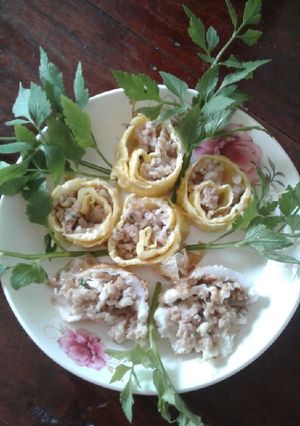 Hình của món Trứng cuộn tôm thịt.