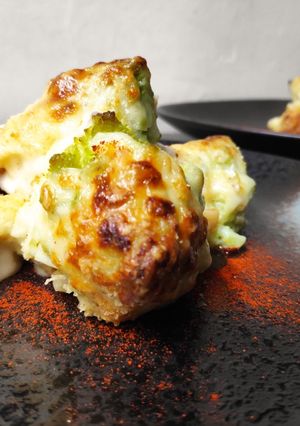 Una foto de Romanesco al ajillo gratinado
