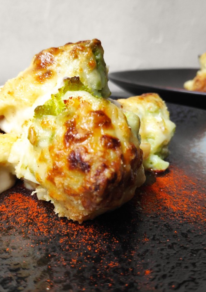 Una foto de Romanesco al ajillo gratinado