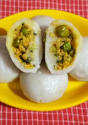 A picture of Namkin Pitha.