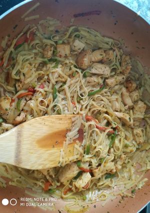 Foto principal de Thai Curry con verdura y pollo