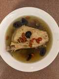 Chinese herbal chicken soup / sup ayam obat