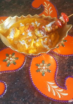 A picture of Paneer tikka masala.